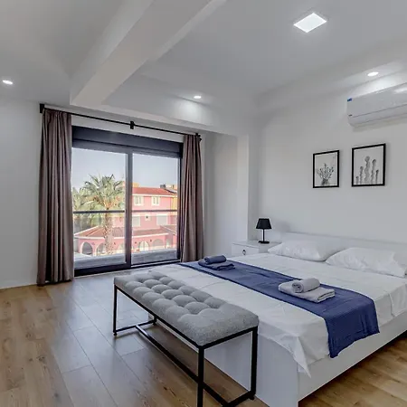 Hotel The North 4*